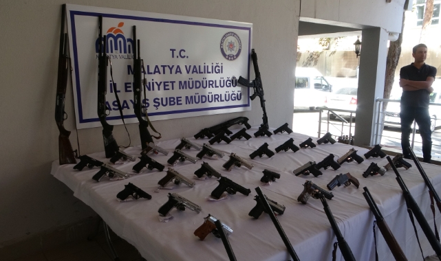 Yılın en büyük silah operasyonu: 9 tutuklama