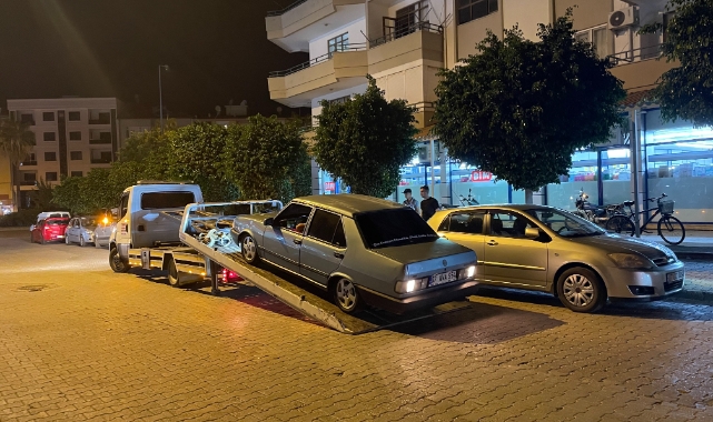 Yüksek desibelle müzik açan ehliyetsiz sürücüye 10 bin TL ceza