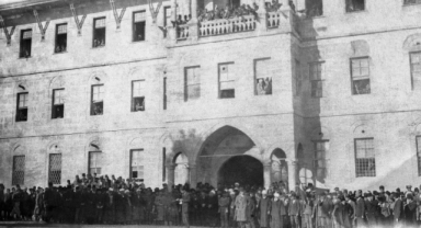 100 yıl sonra aynı yerde, aynı fotoğraf