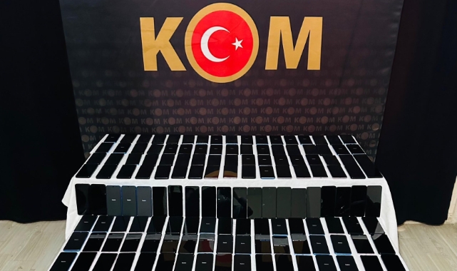 260 adet kaçak cep telefonu ele geçirildi