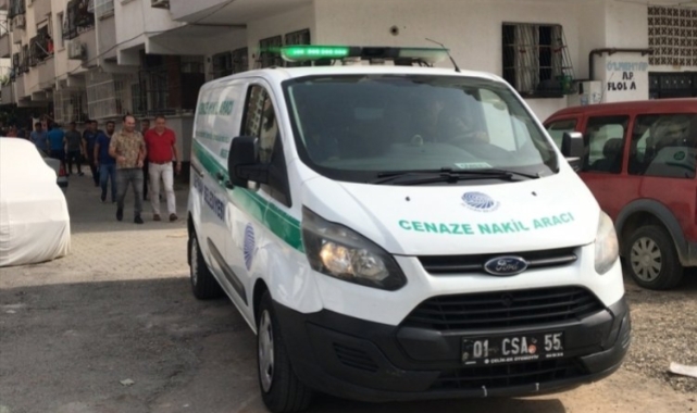Adana'da karısını tabancayla vurarak öldürdü