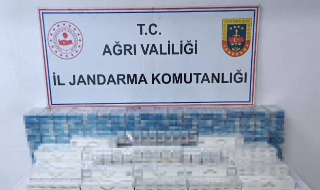 Ağrı'da 3 TIR'da kaçak akaryakıt ve sigara ele geçirildi