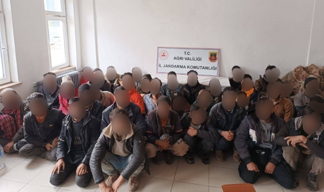 Ağrı’da 49 Afgan göçmen yakalandı