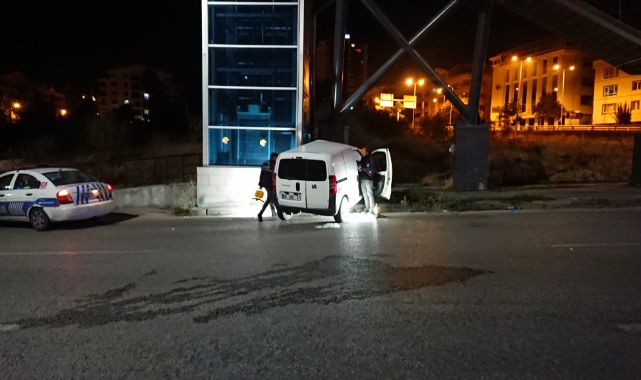 Ankara'da üst geçit kazası: 2 ölü, 1 yaralı
