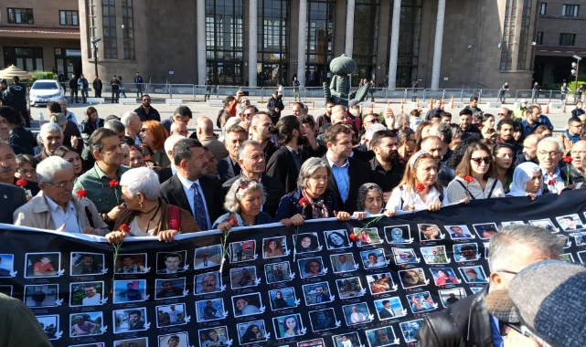 Ankara Garı'nda gerçekleşen saldırıda ölenler 8. yılında anıldı