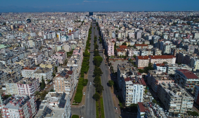 Antalya'da satılan 5 konuttan 1'ini yabancılar aldı