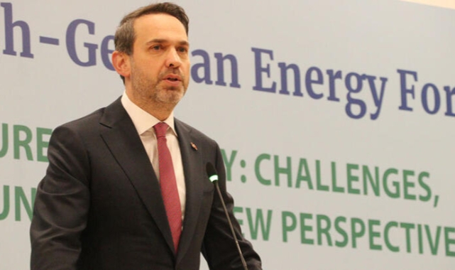 Bakan Bayraktar: " Enerji bağımlılığını azaltmaya çalışıyoruz"