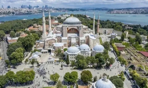 Bakan Ersoy açıkladı: Ayasofya'da yeni dönem
