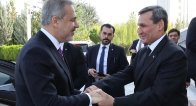 Bakan Fidan, Türkmenistanlı mevkidaşıyla görüştü