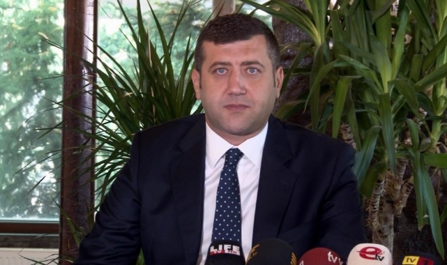 Baki Ersoy’dan seyyar satıcıya destek