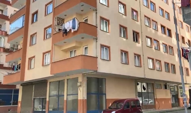 Balkondan düşen genç kız hayatını kaybetti