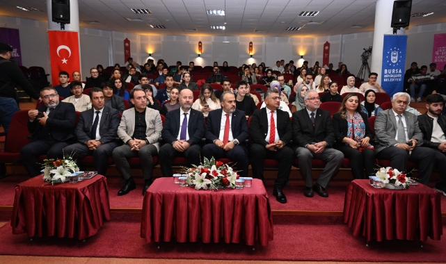 Başkan Aktaş, gençlerle tecrübelerini paylaştı