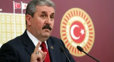 BBP'de Mustafa Destici güven tazeledi