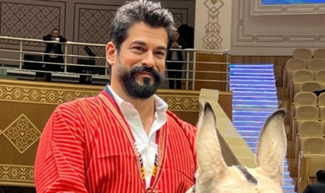 Burak Özçivit, Ronaldo ile buluştu