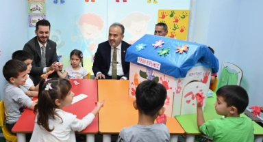 Bursa Büyükşehir Belediye Başkanı Alinur Aktaş, Demirtaşlı miniklerle buluştu