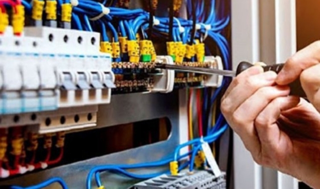 Bursa'da elektrik panosunu tamir eden işçi akıma kapılarak hayatını kaybetti