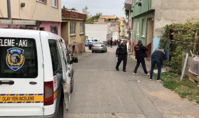 Bursa'da evinin önünde silahlı saldırı