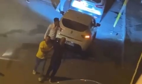Bursa'da gençlerin kavgası mahalleliyi korkuttu!