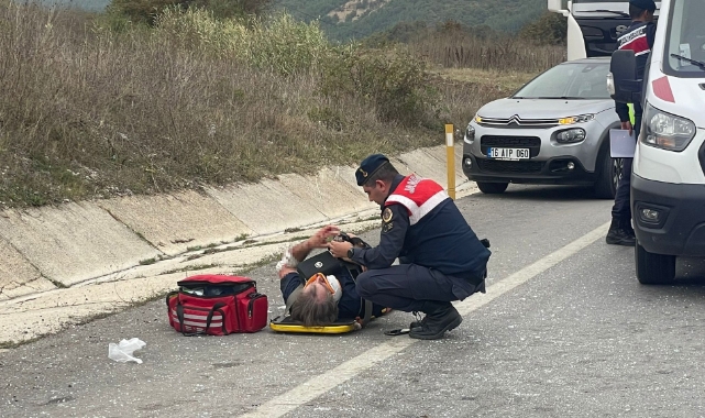 Bursa'da iki araç kafa kafaya çarpıştı: 4 yaralı