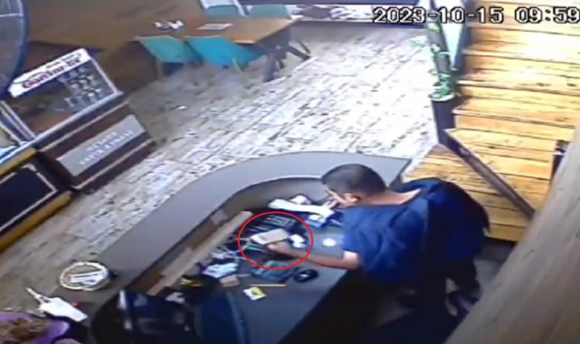 Bursa'da kebapçıya giren hırsız umduğunu bulamadı!