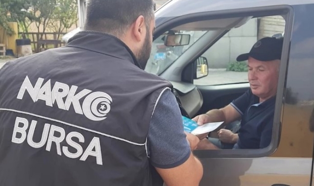 Bursa'da narkotik ekipleri eğitim broşürleriyle harekete geçti