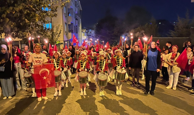 Bursa Mustafa Necati İlkokulu, Cumhuriyet'in 100. yılını kutladı