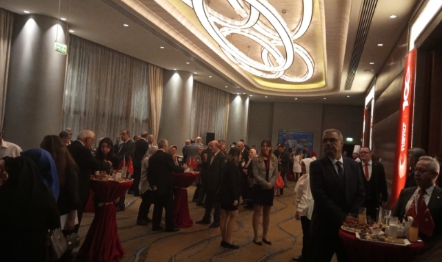 Bursa Valiliği'nden Cumhuriyet resepsiyonu