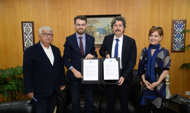 BUÜ’lü tıp öğrencilerine burs desteği devam ediyor