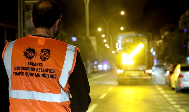 Büyükşehir’den Bosna Caddesi’ne estetik katan gece mesaisi
