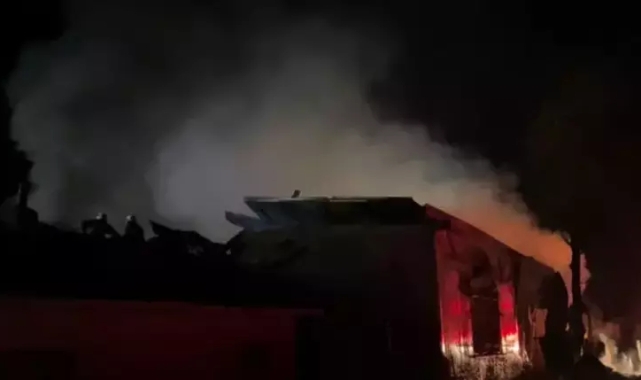 Çatalca'da korkutan fabrika yangını