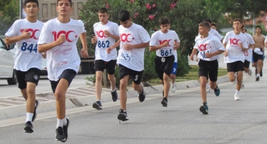 Çeşme'de Cumhuriyet için koştular