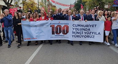 CHP Bursa 100. yıl için yürüyor!
