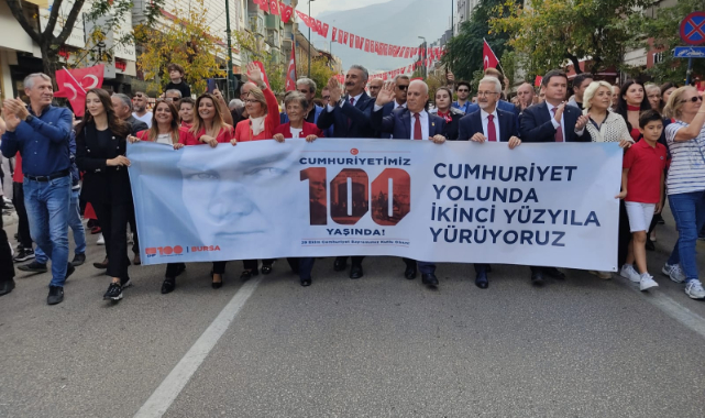 CHP Bursa 100. yıl için yürüyor!