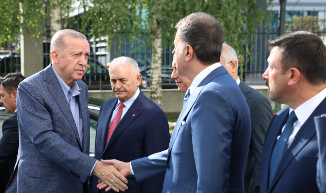 Cumhurbaşkanı Erdoğan, AK Parti Genel Merkezi'ne geldi