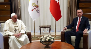 Cumhurbaşkanı Erdoğan, Papa Fransuva ile görüştü