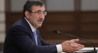 Cumhurbaşkanı Yardımcısı Yılmaz ekonomide kritik hedefi açıkladı