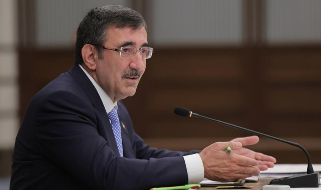 Cumhurbaşkanı Yardımcısı Yılmaz ekonomide kritik hedefi açıkladı