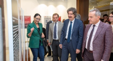 Cumhuriyet coşkusu sergilere yansıdı