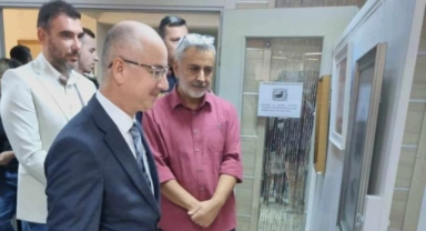 Cumhuriyetin 100. yılına “Güzelliğin İzinde” ebru sergisi