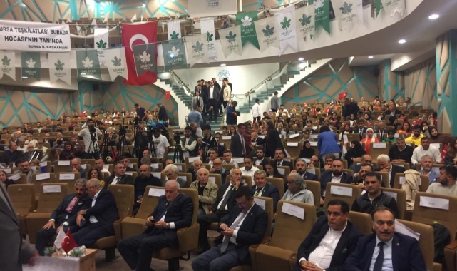 Davutoğlu Partisinin il kongresi için Bursa'da