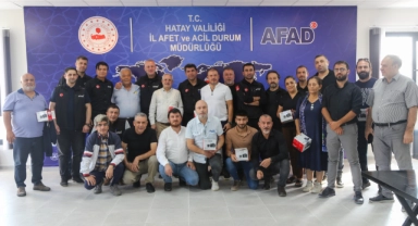 Deprem bölgesindeki basın kuruluşlarına teknik ekipman desteği