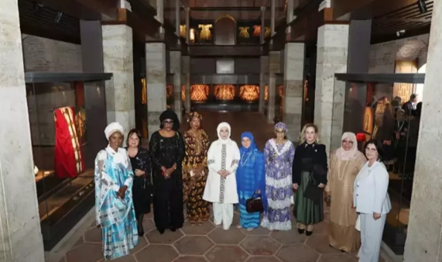 Emine Erdoğan ve Lider eşleri Topkapı Sarayı'nda