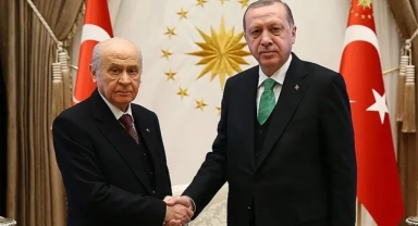 Erdoğan, Bahçeli'yi kabul etti