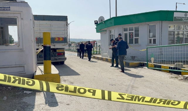 Husumetli aileler arasında silahlı kavga: 1'i ağır 3 yaralı