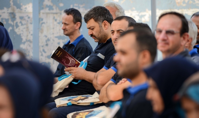 Fabrikada işçilere öykü molası