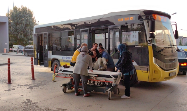 Fenalaşan yolcunun hayatını otobüs şöförü kurtardı