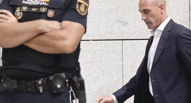 FIFA’dan Luis Rubiales’e 3 yıllık ceza