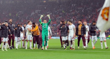 Galatasaray'dan, Manchester United'a karşı 2. galibiyet