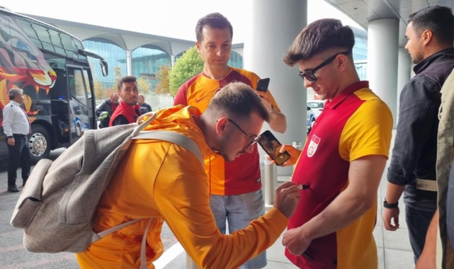 Galatasaray, İngiltere'ye gitti