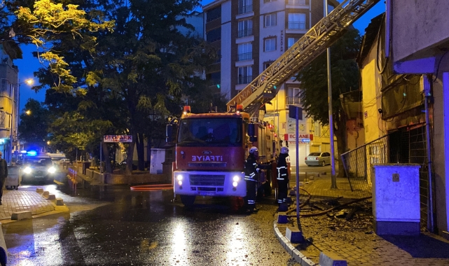 Geceyi alevler aydınlattı!